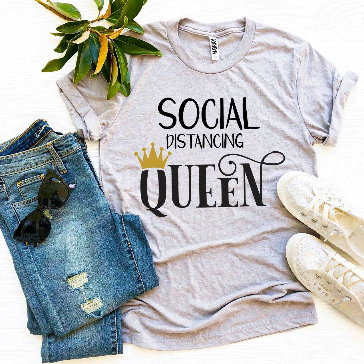 Social Distancing Queen T-shirt - Big J's Showstoppin' Store